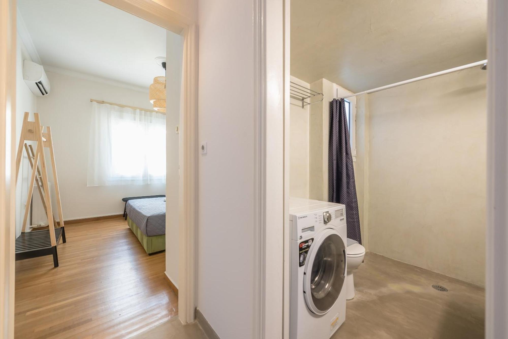 Appartement Stylish 2 Bd Urban Retreat Near Panormou Metro à Athènes Extérieur photo