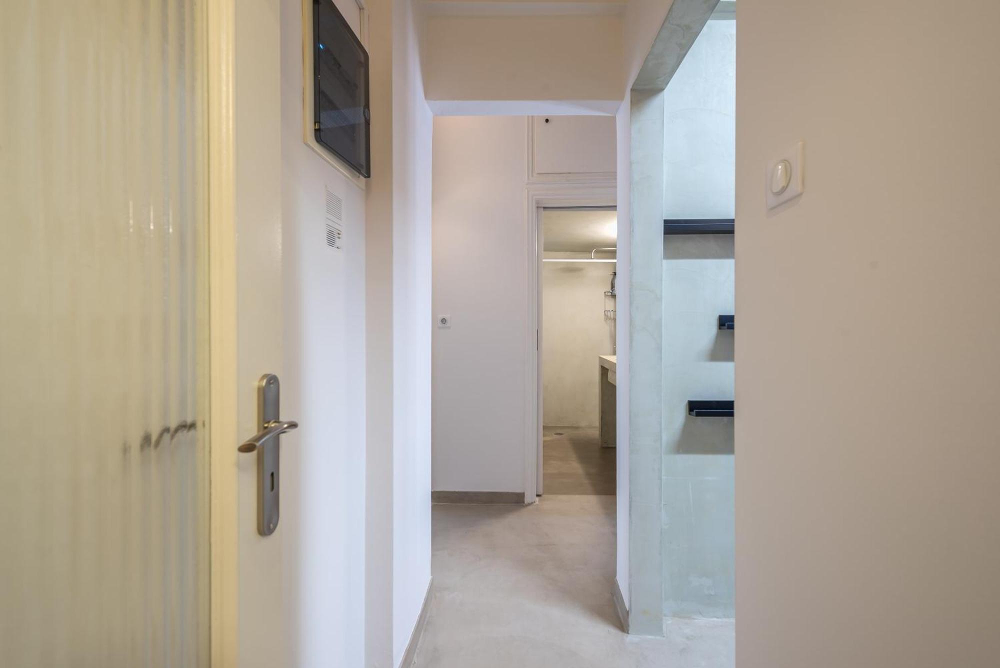 Appartement Stylish 2 Bd Urban Retreat Near Panormou Metro à Athènes Extérieur photo