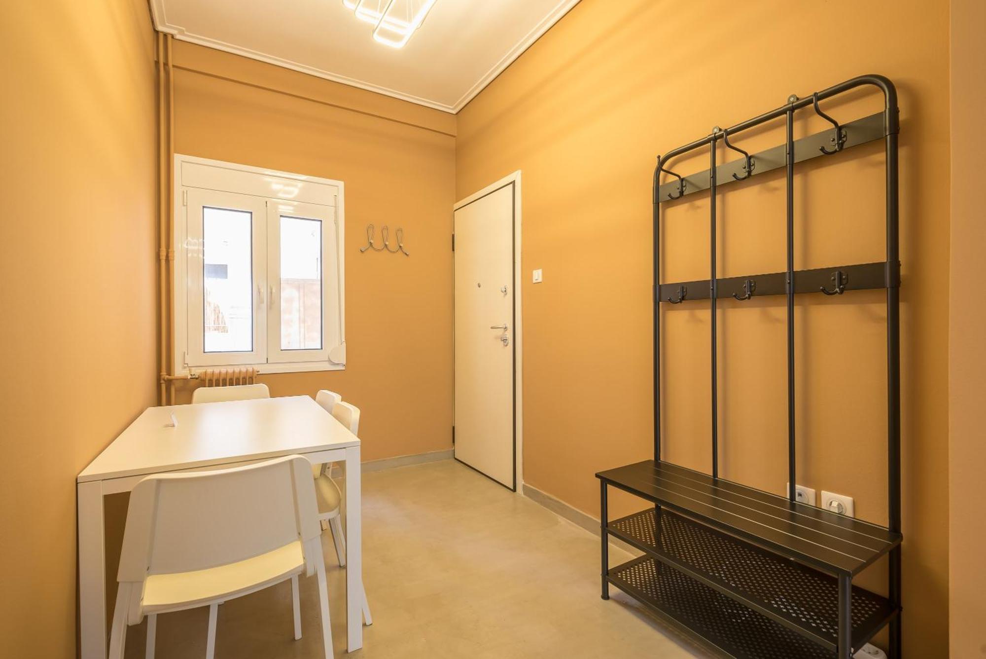 Appartement Stylish 2 Bd Urban Retreat Near Panormou Metro à Athènes Extérieur photo
